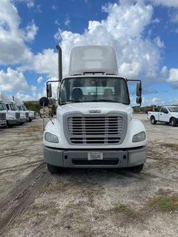 2014 Freightliner M2112 Road Tractor