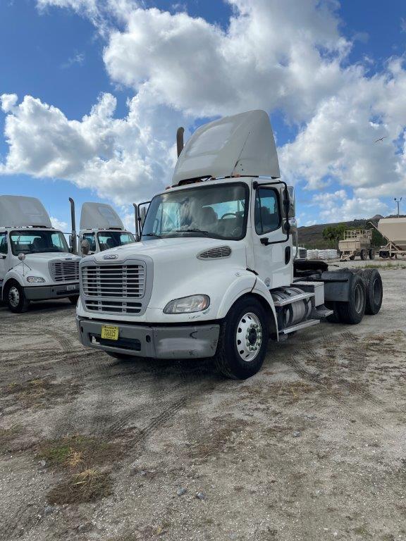 2014 Freightliner M2112 Road Tractor