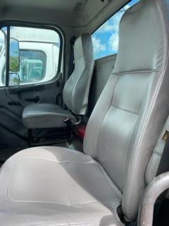 2014 Freightliner Road Tractor