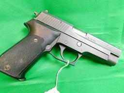 SIG SAUER P220 SEMI AUTO HANDGUN