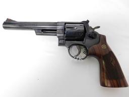 Smith & Wesson 29-10 Revolver