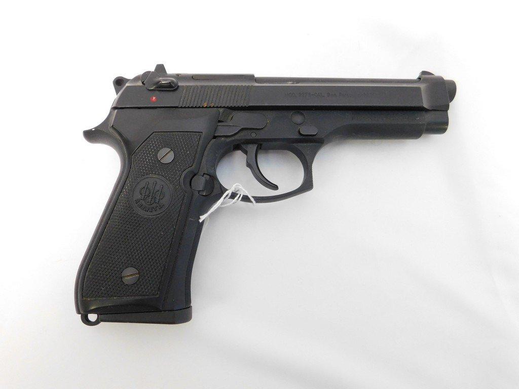 Beretta 92FS Handgun