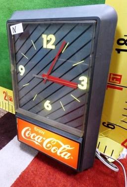 1970'S FUNCTIONAL COCA-COLA CLOCK