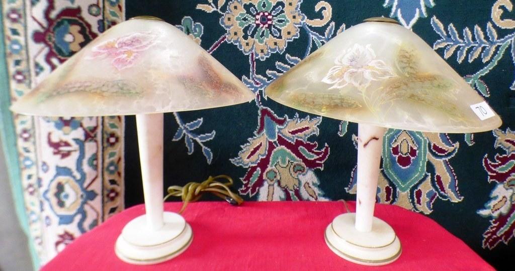 MATCHING FROSTED GLASS SHADE PAIR OF LAMPS