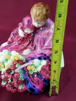 9" TALL ROYAL DOULTON  FIGURINE "FLOWER SELLERS CHILDREN"