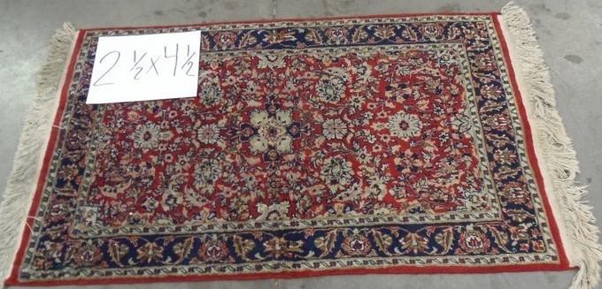 2 1/2' BY 4 1/2' HAND MADE ANTIQUE AREA RUG