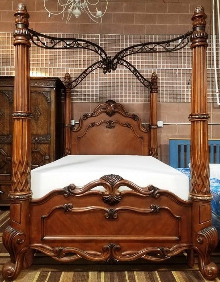 FINE FURNITURE 4 POSTER QUEEN ELEGANT BED W/ MATT & BOX SET