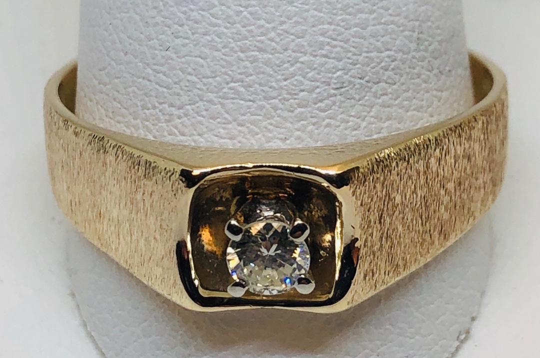 10KT YELLOW GOLD .25CTS DIAMOND RING