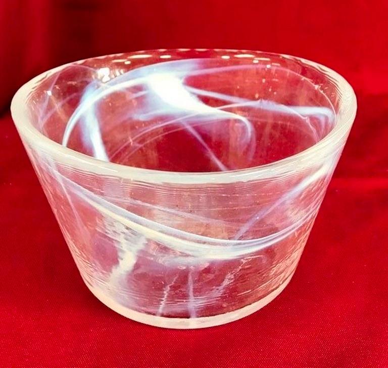 9" ROUND KOSTA BODA SIGNED ART GLASS BOWL