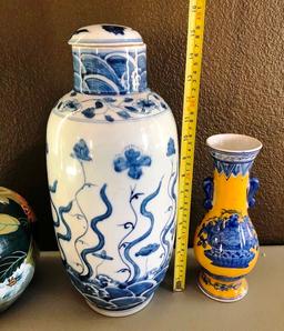 LOT OF (3) ASIAN STYLE CERAMIC D�COR VASES