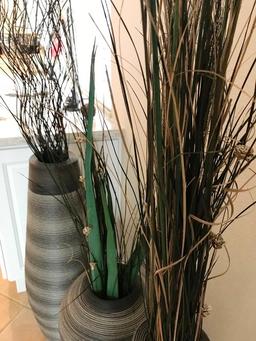 LOT OF THREE MATCHING DECOR VASES