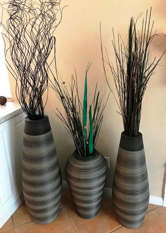 LOT OF THREE MATCHING DECOR VASES