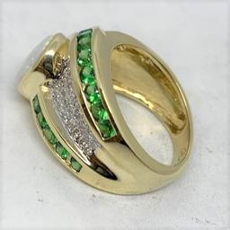 14KT YELLOW GOLD 1.25CTS TSAVORITE /2.00CTS OPAL /.25CTS DIAMOND RING