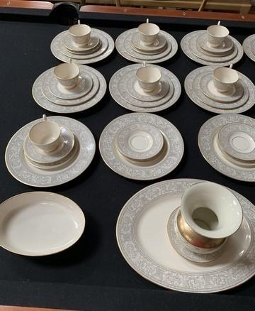 FRANCISCAN FINE CHINA SET -RENAISSANCE - SEE PICS FOR DETAILS