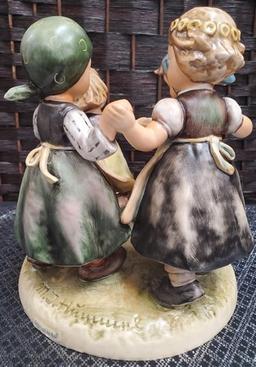 GIRLS IN CIRCLE HUMMEL FIGURINE (#26) SEE PICS FOR DETAILS