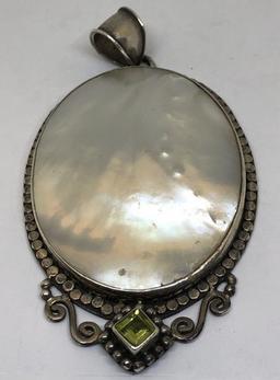 MOTHER OF PEARL AND PERIDOT PENDANT