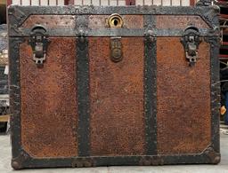 ANTIQUE CHEST TRUNK