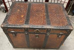 ANTIQUE CHEST TRUNK