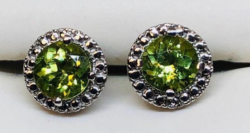 10KT WHITE GOLD PERIDOT AND DIAMOND EARRINGS 1.4GRS