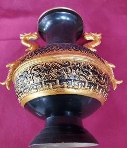 VINTAGE BLACK/GOLD ASIAN METAL VASE