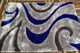 NEW  7'X5' AREA RUG - SILVER, BLUE & BLACK