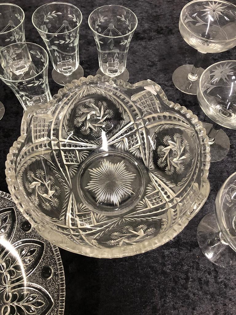 3 Pieces Pressed Glass; 15 Stems