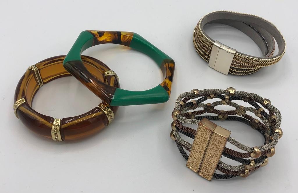 4 Vintage Cool Bracelets