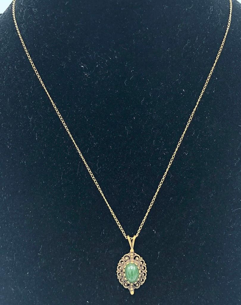 14kt Gold & Jade Pendant W/ 14kt Gold Chain - 2.4 Gr