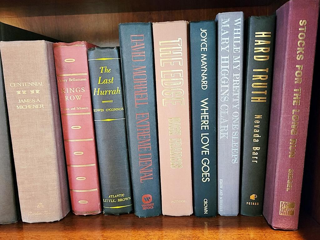 Large Estate Lot Books