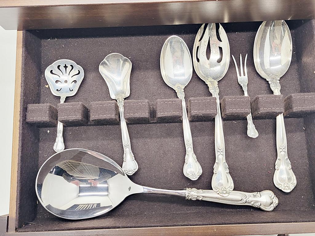 Gorham Sterling Service For 8 Flatware In Chest - Chantilly - Includes 8 Di