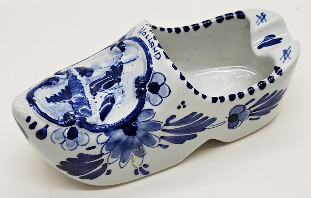 2 Blue Delft Salt & Pepper Sets;     Blue Delft Shoe;     Blue Delft Covere