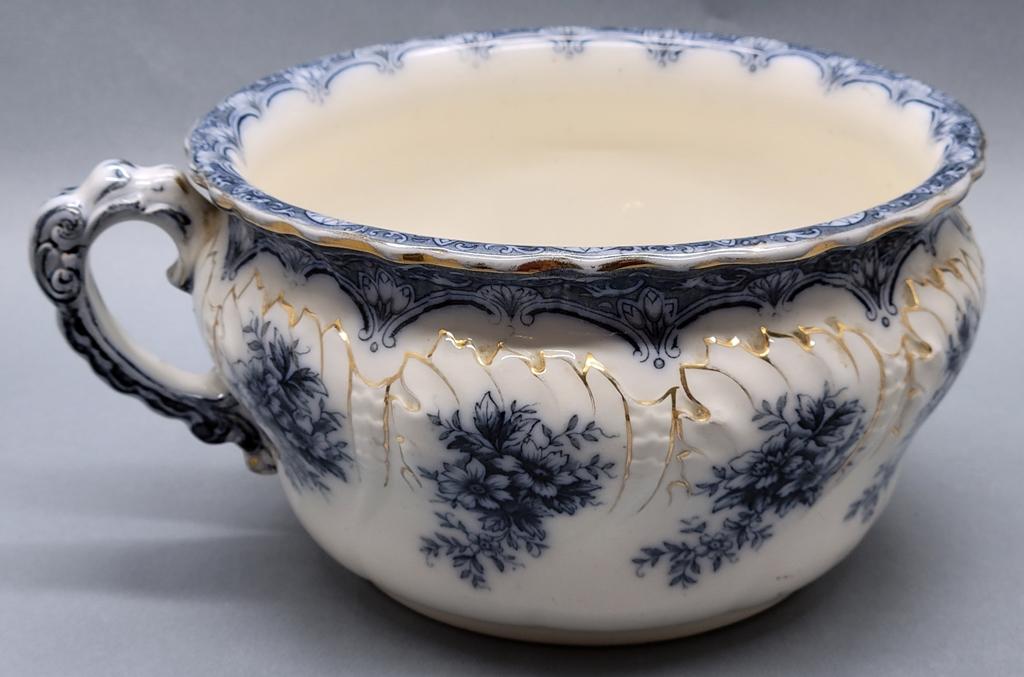 Blue Transferware Chamber Pot - 5½"x9½"