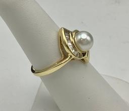 14kt Diamond & Pearl Ring - Size 6¾ (4.9g Total Weight)