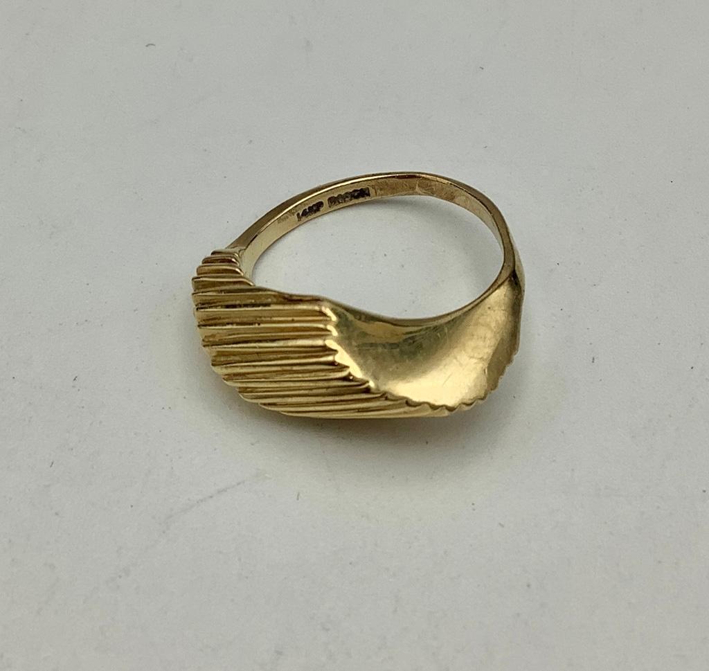 14kt Ring - Size 5 (3.2g Total Weight)