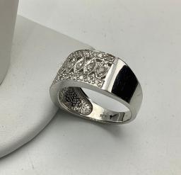 10kt White Gold Diamond Ring - Size 7 (5.0g Total Weight)