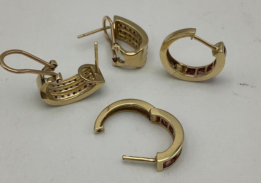 2 Pairs 14kt Earrings (7.0g Total Weight)