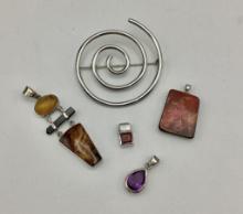 5 Sterling Pieces: 1 Pin & 4 Pendants - Largest Is 2" (1.13g Total Weight)