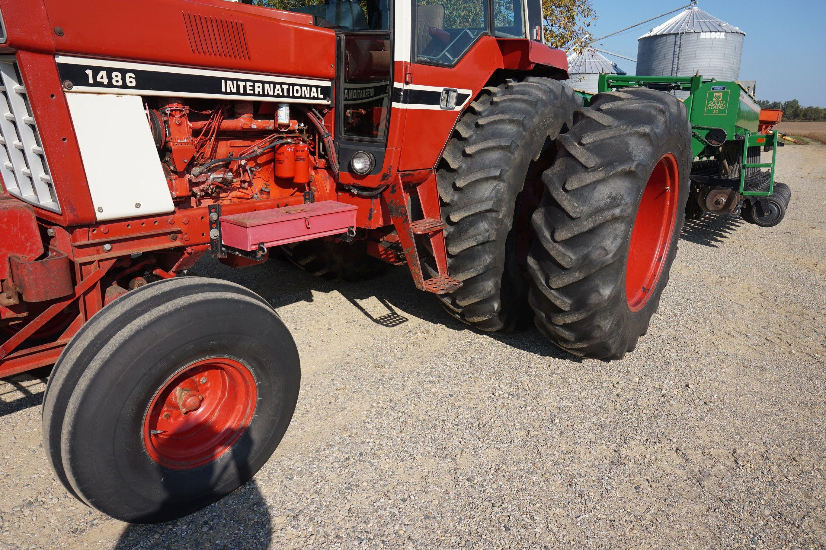 1979 International 1486 Farm Tractor