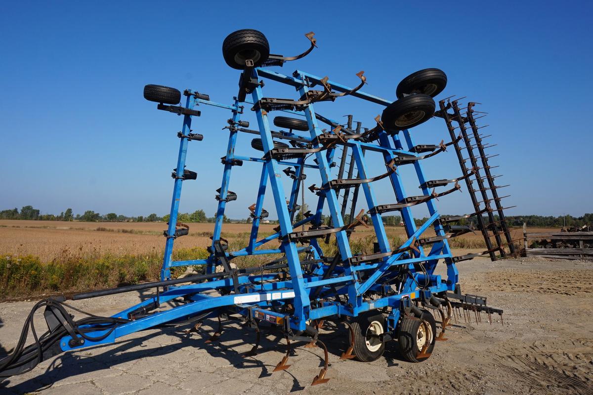 1995 DMI 30ft Field Cultivator