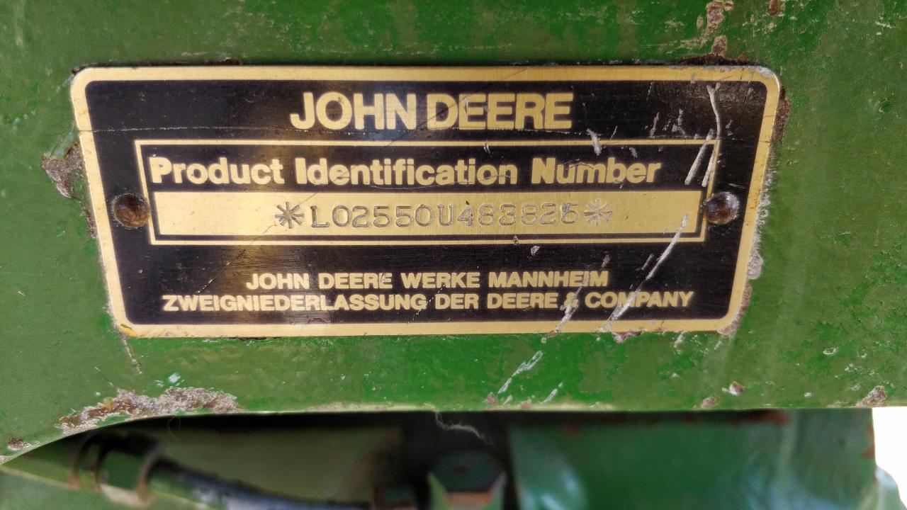 1983 John Deere 2550 Diesel Tractor W/ 4x4