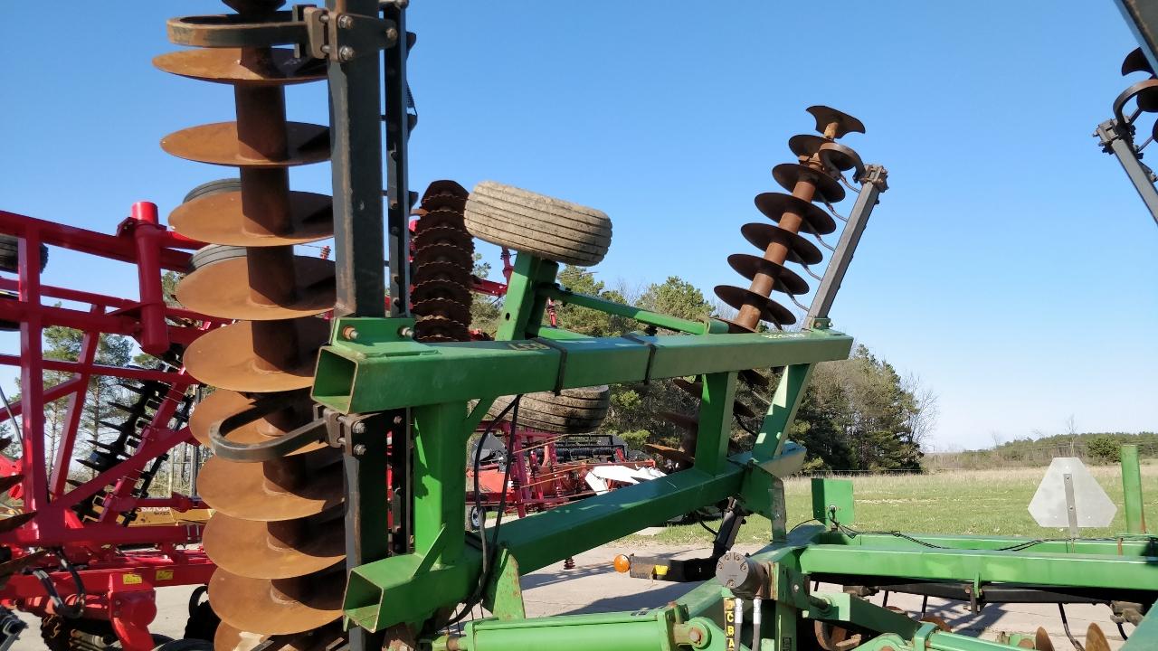 John Deere 6-blade Disc Plow