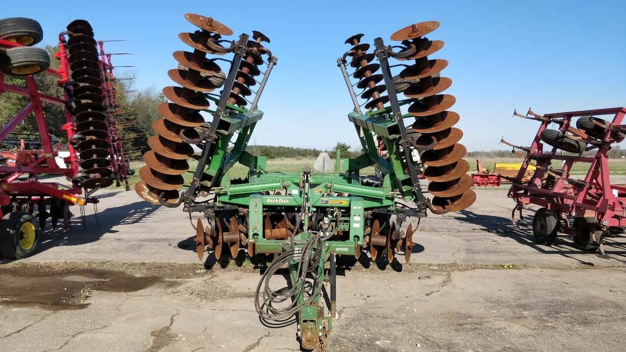 John Deere 6-blade Disc Plow