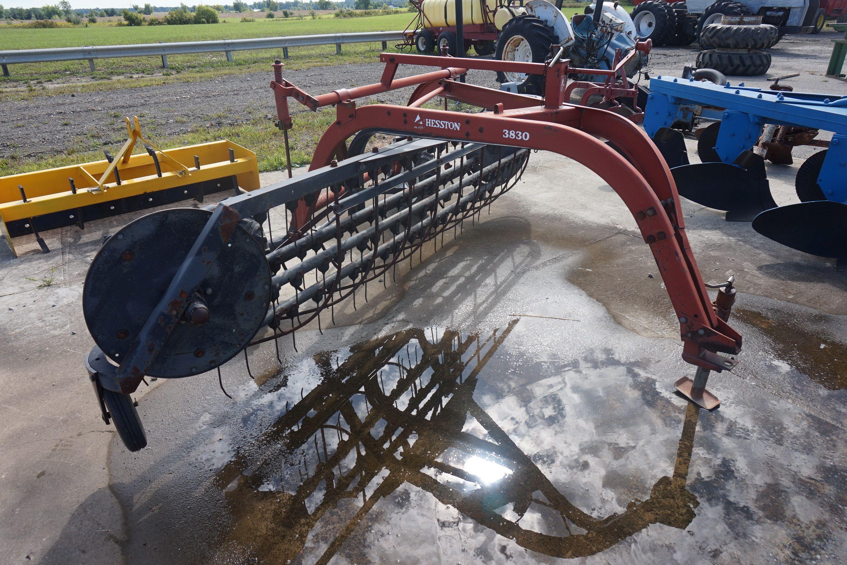 Hesston 3830 Hay Rake