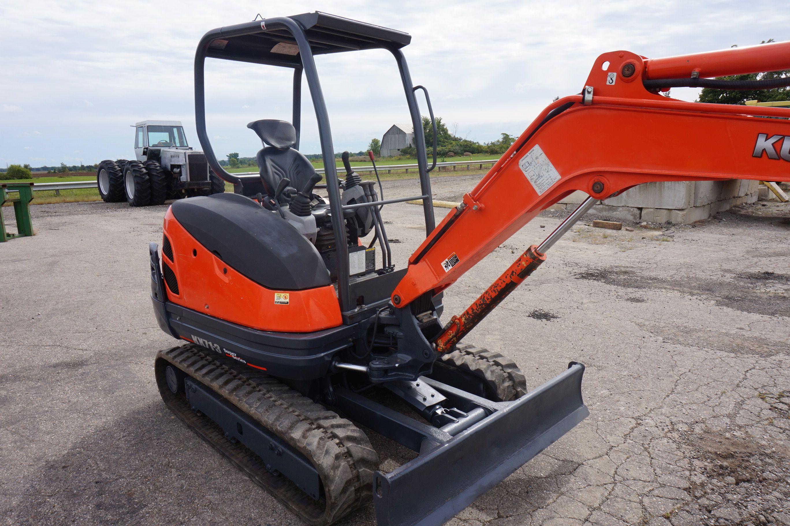 Kubota KX71-3S diesel excavator