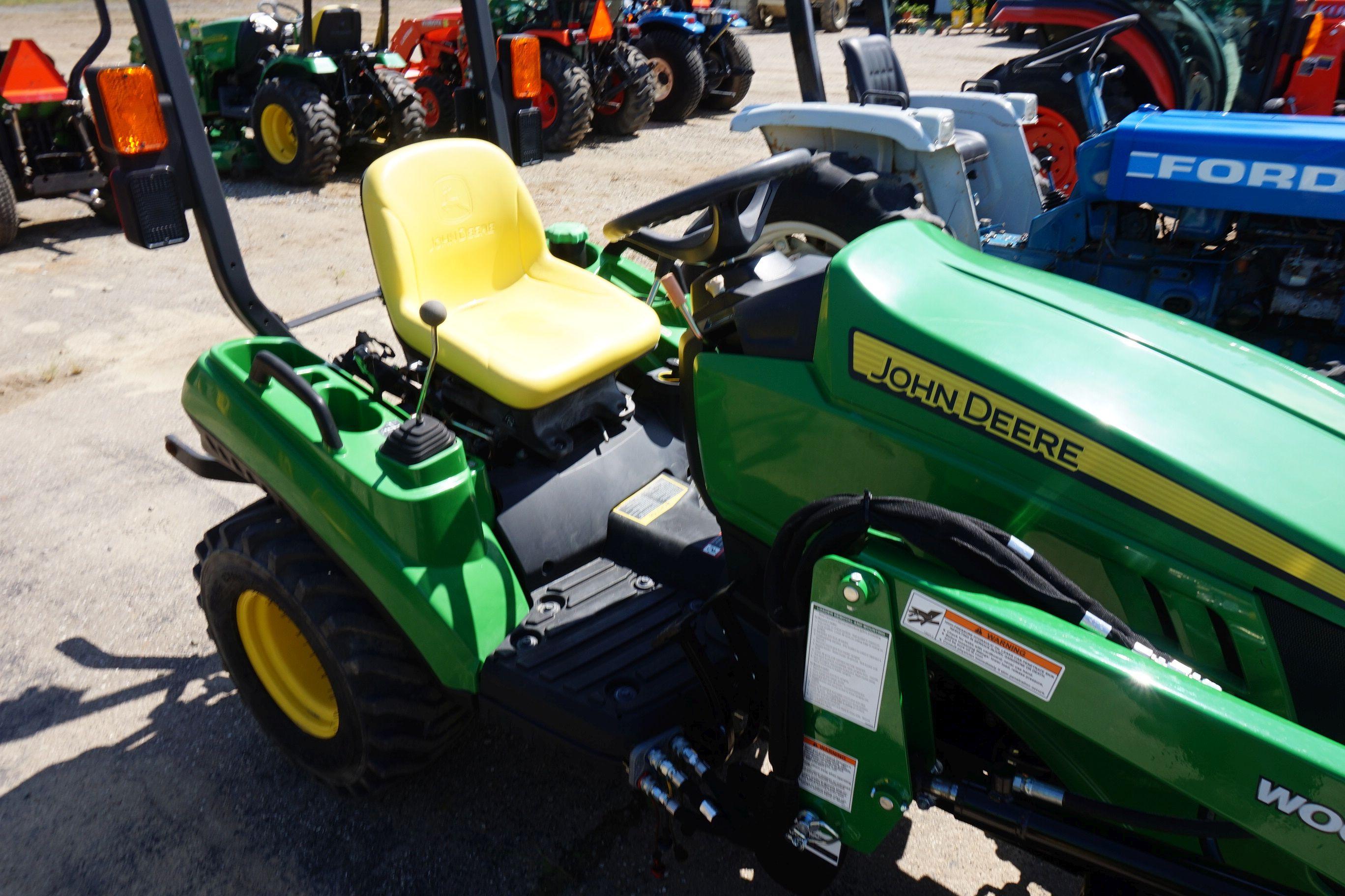 2013 John Deere 1023e Diesel Tractor