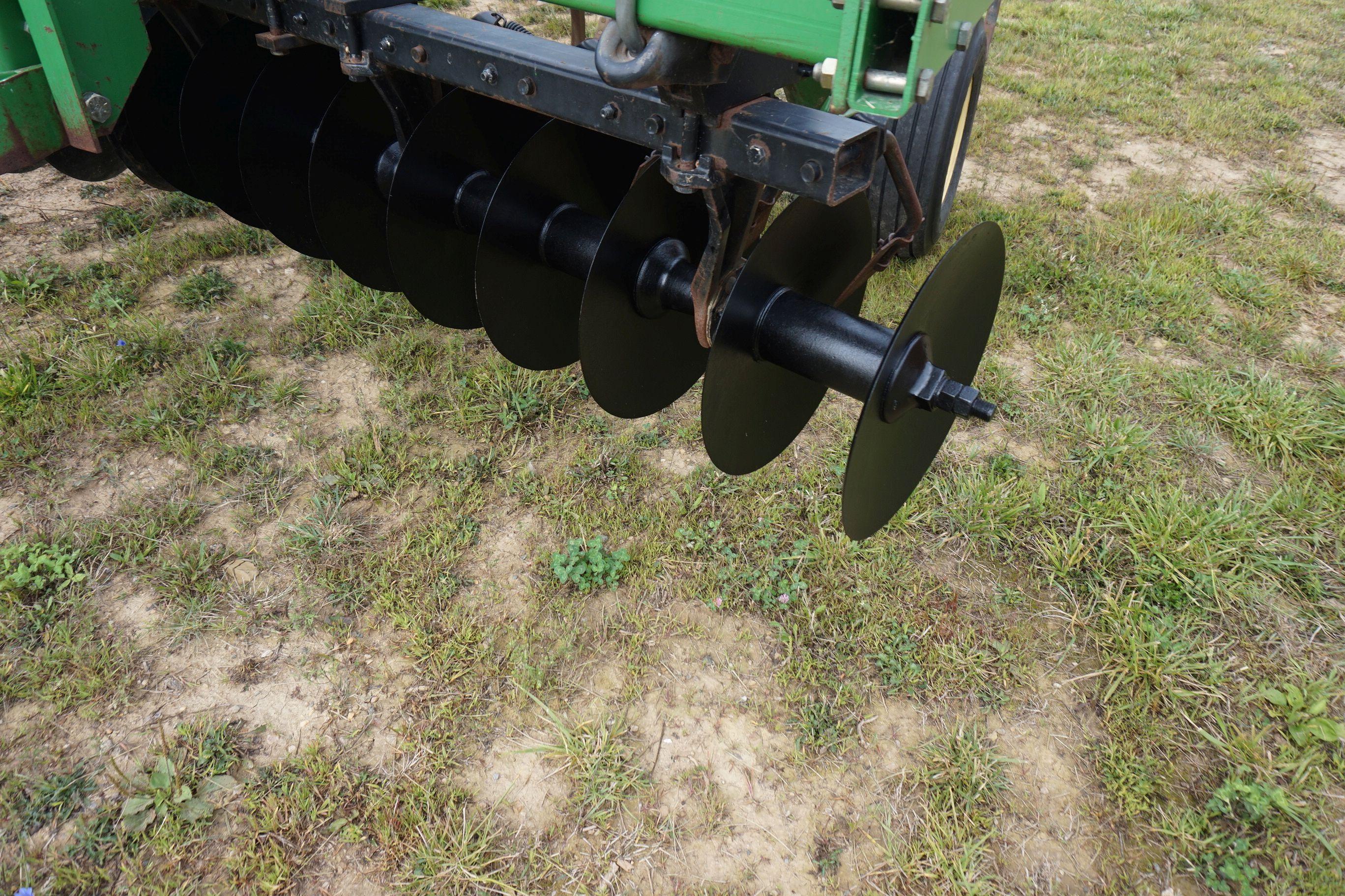 John Deere 714 Chisel Plow