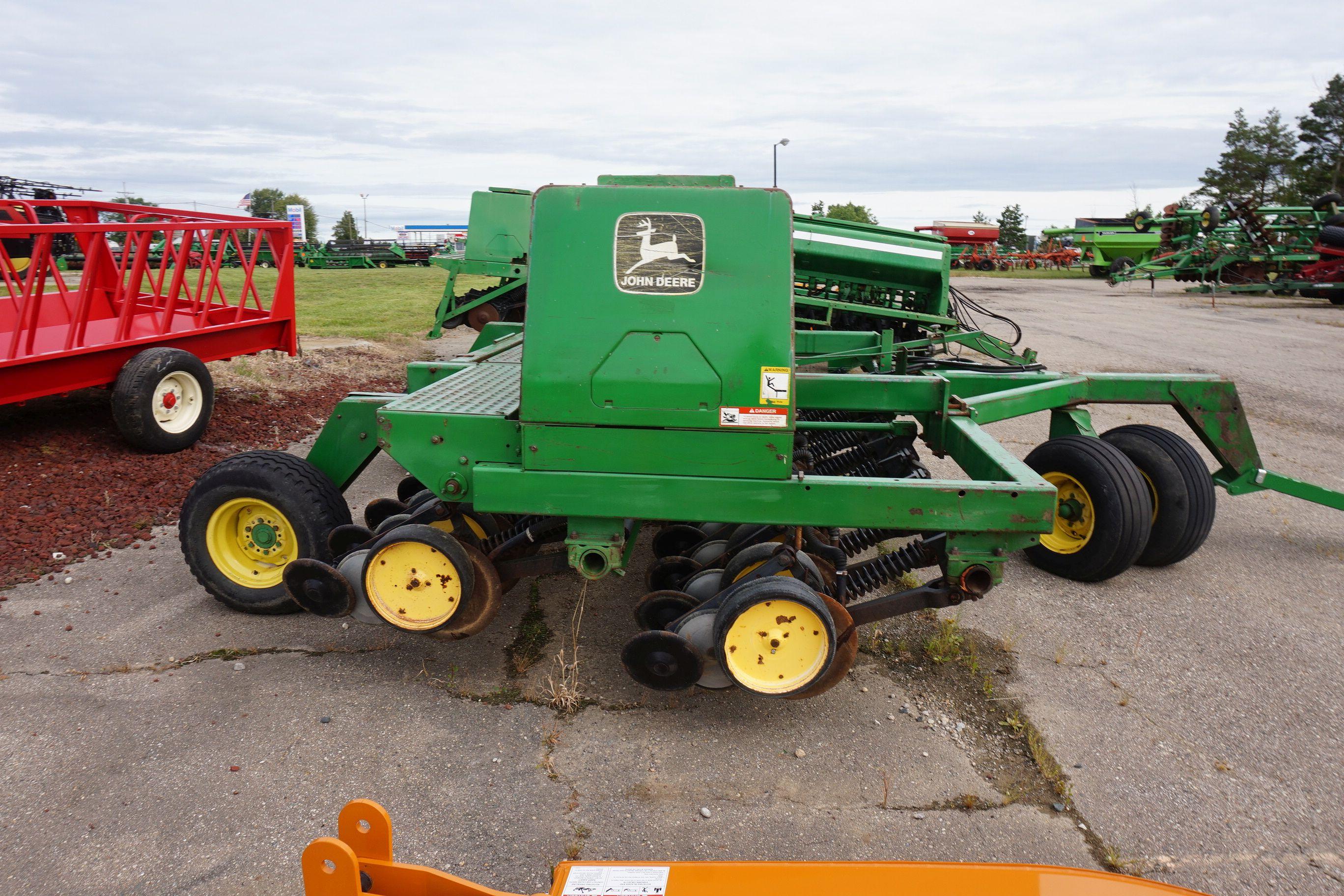 John Deere 750 Grain Drill