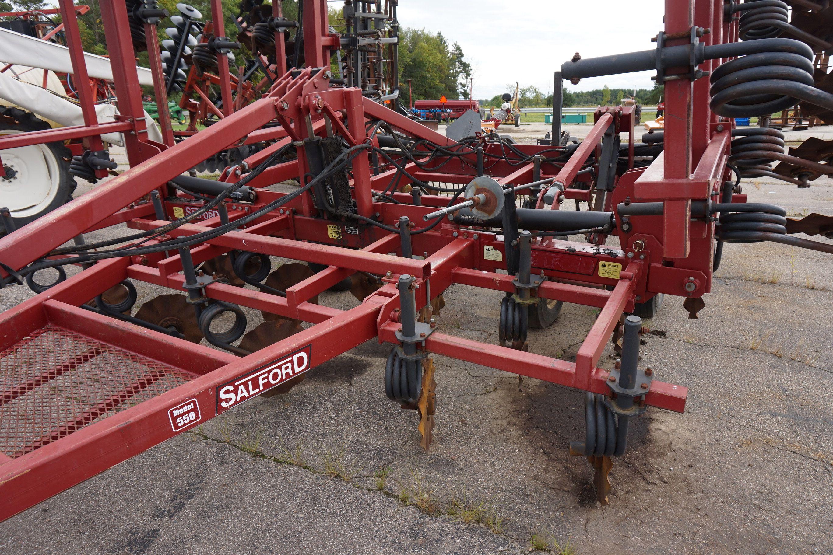 Salford 550 Vertical Tillage Tool