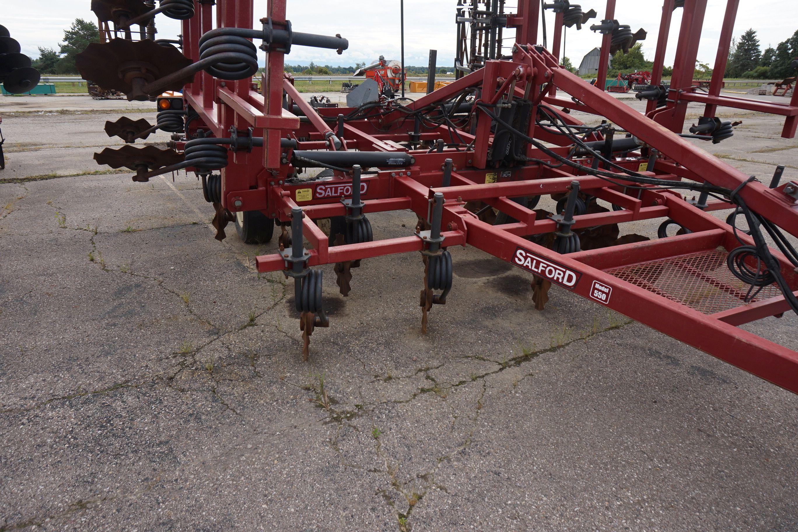 Salford 550 Vertical Tillage Tool