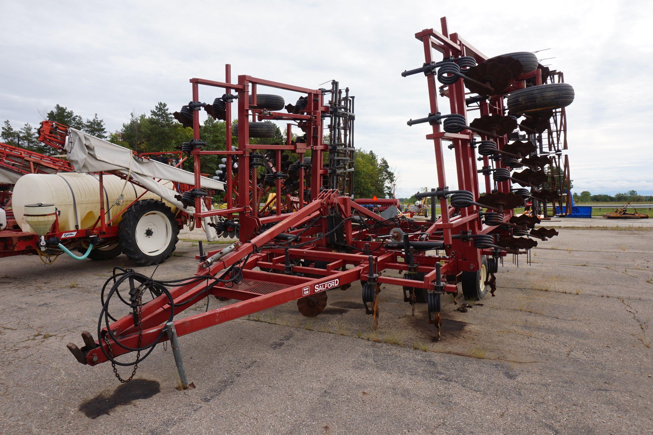 Salford 550 Vertical Tillage Tool